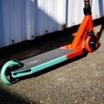 Versatyl Cosmopolitan V2 Scooter - Orange Blue Black