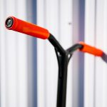 Versatyl Cosmopolitan V2 Scooter - Orange Blue Black