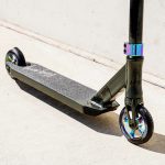 Versatyl Bloody Mary V2 Scooter - Neochrome