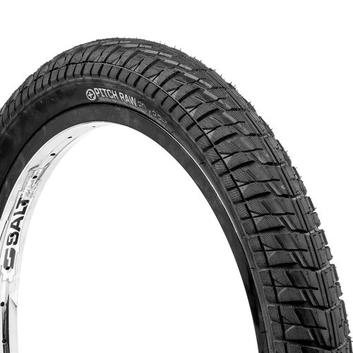 Saltplus Pitch Raw Külsőgumi 20" 2.25" - Fekete