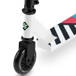 Street Surfing Trickster Kids Scooter - Pop Motion