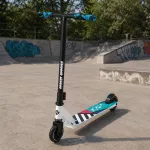 Street Surfing Trickster Kids Scooter - Pop Motion